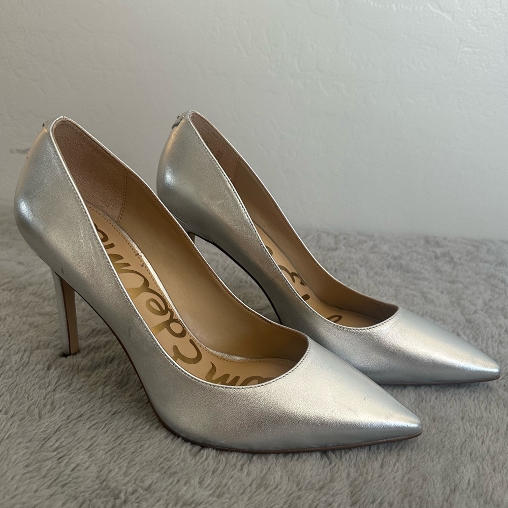 Sam Edelman Hazel Silver Metallic Pointed Toe Pump